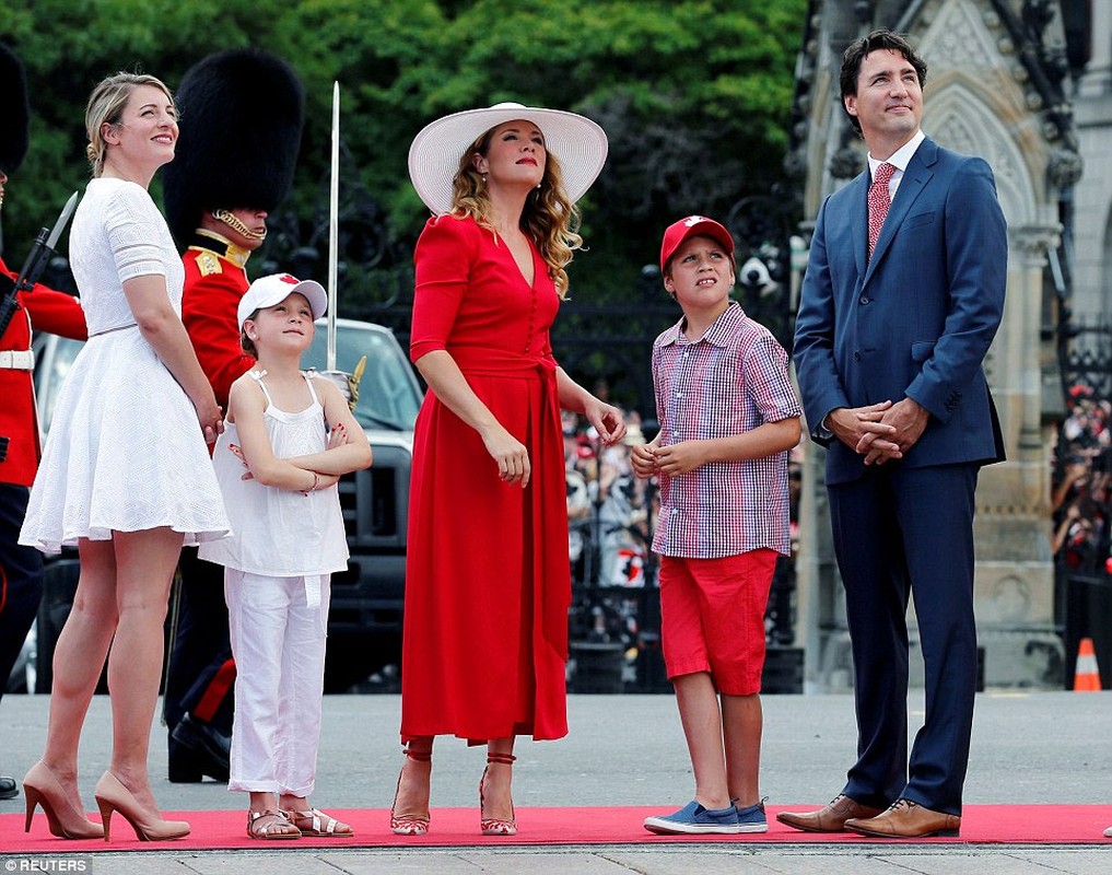 TT Justin Trudeau nhay het minh trong ngay Quoc Khanh Canada-Hinh-3